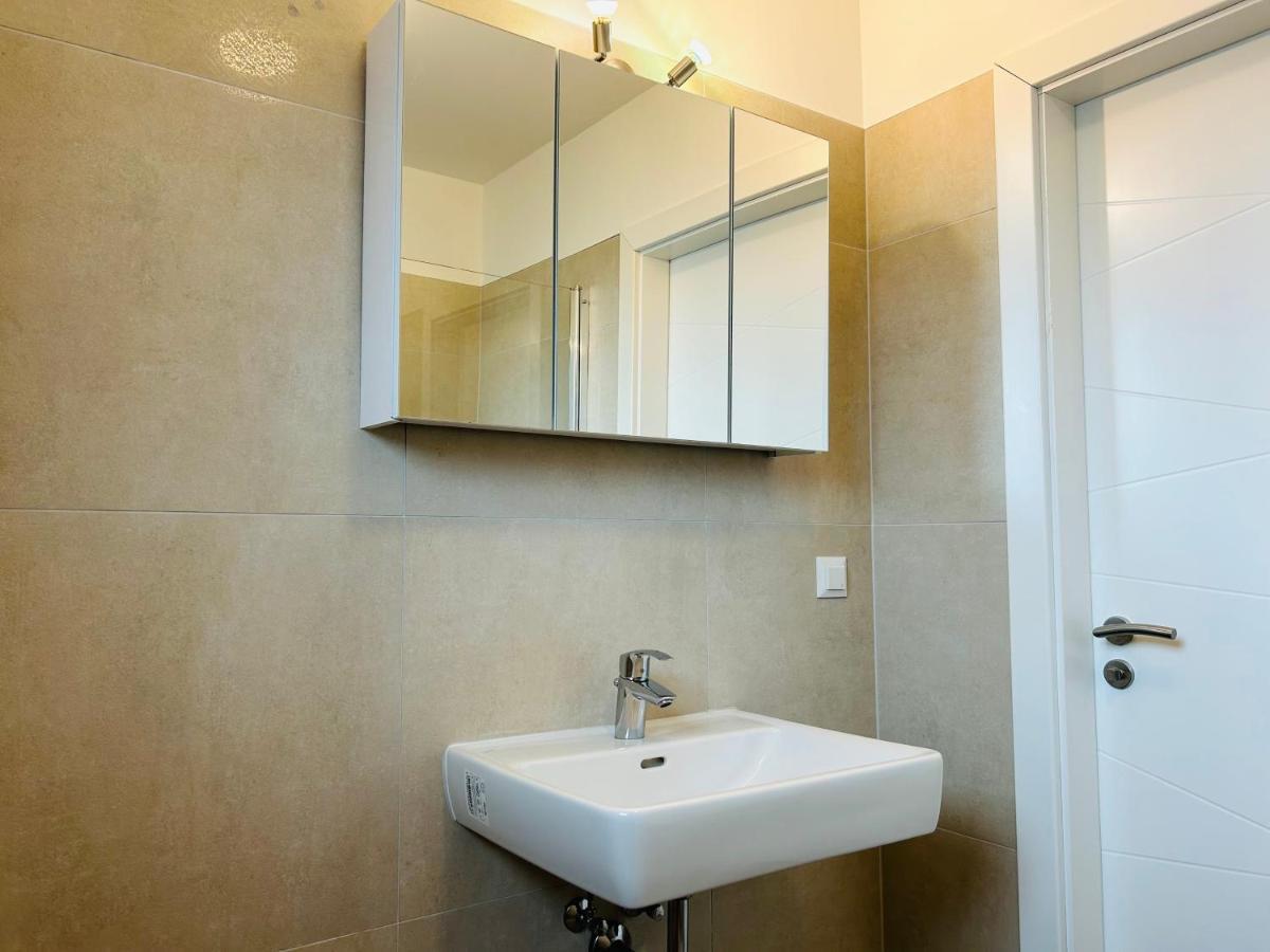 Garden - Free Parking - Modern Apartment เวียนนา ภายนอก รูปภาพ